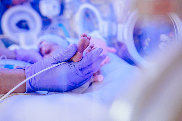Librero_Bebe prematuro_Larousse